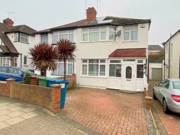 3 Bedroom Semi-Detached House To Rent In Twyford Road, Harrow, Middlesex, HA2