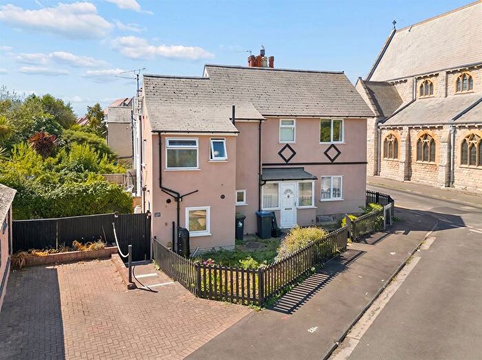 1 Bedroom Flat For Sale In Clarence Road, Herne Bay, CT6