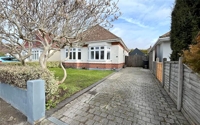 3 Bedroom Bungalow For Sale In Minterne Road, Mudeford, Christchurch, Dorset, BH23