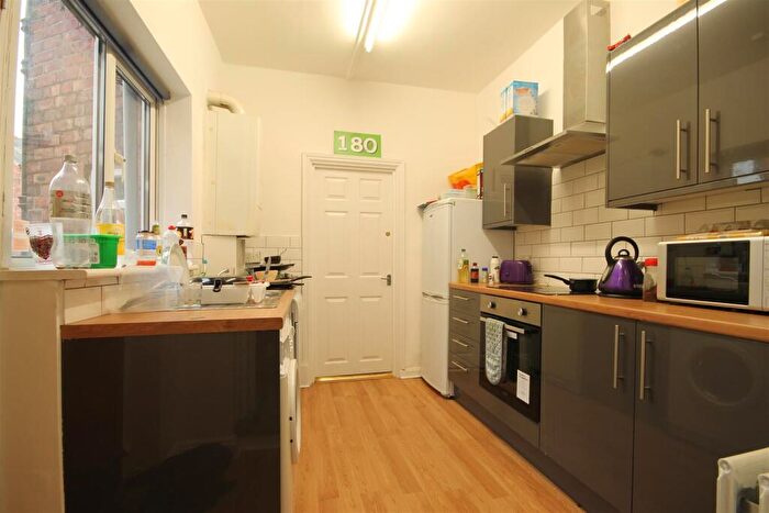 3 Bedroom Apartment To Rent In Shortridge Terrace, Jesmond, NE2