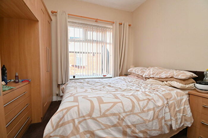 2 Bedroom Semi-Detached House For Sale In Kings Road, Cudworth, Barnsley, S72
