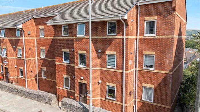 2 Bedroom Flat For Sale In Sandringham Court, Swanage, BH19 - Photo 10