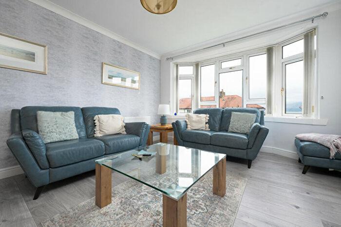 2 Bedroom Flat For Sale In Levanne Place, Gourock, PA19
