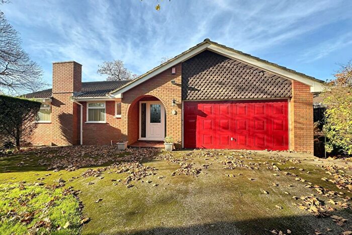 3 Bedroom Detached Bungalow For Sale In Ferndown, BH22