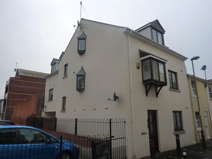 1 Bedroom Flat To Rent In Clifton Place, Weymouth, DT4