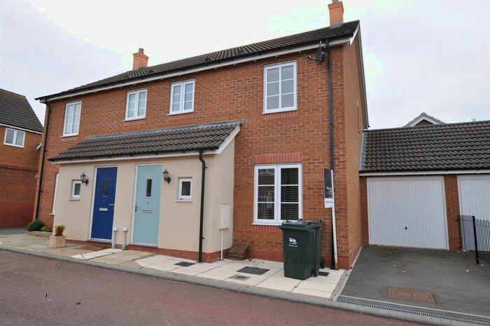 3 Bedroom Semi-Detached House To Rent In Cooper Street, Malvern, WR14