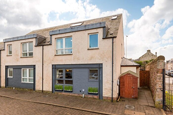 4 Bedroom Semi-Detached House For Sale In St Marys Court, Dalkeith, EH22