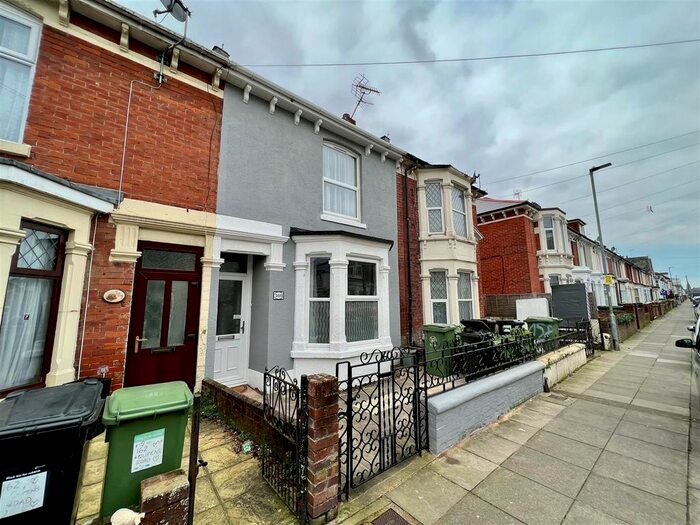 3 Bedroom Property To Rent In Queens Road, Portsmouth, PO2