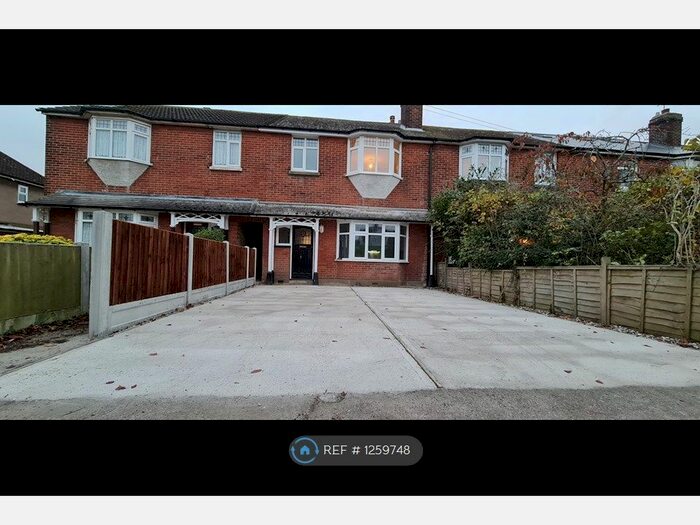 3 Bedroom Terraced House To Rent In Ipswich Road, Colchester CO4