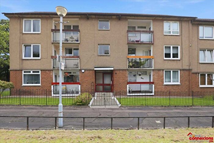 2 Bedroom Apartment For Sale In Dumbreck Path, Bellahouston, Glasgow, G41