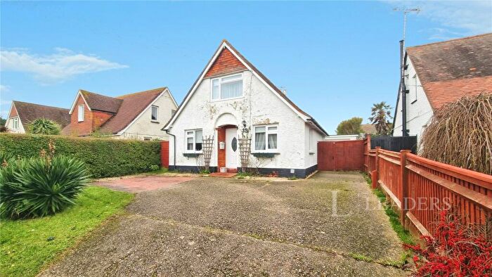 3 Bedroom Detached House For Sale In Felpham Way, Bognor Regis, West Sussex, PO22
