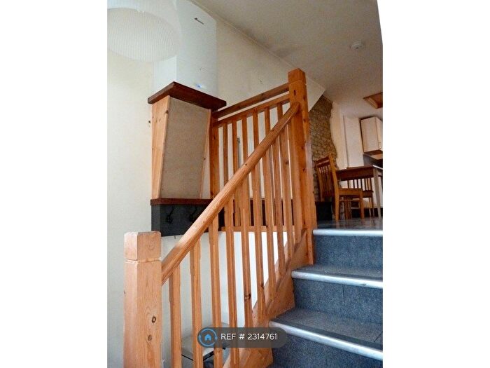 1 Bedroom Flat To Rent In Dyers Hill, Charlbury, OX7