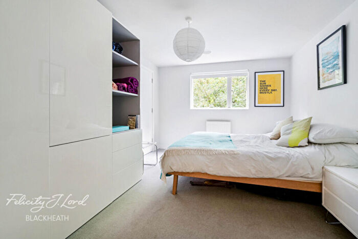 2 Bedroom Apartment For Sale In Seren Park Gardens, London, SE3