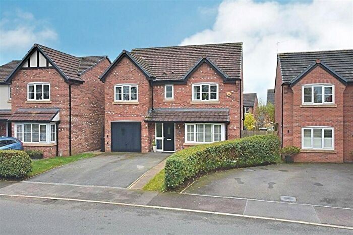 4 Bedroom Detached House For Sale In Dee Avenue, Holmes Chapel, CW4