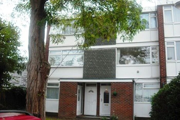 2 Bedroom Maisonette To Rent In Beckbury Road, Walsgrave, Coventry, CV2