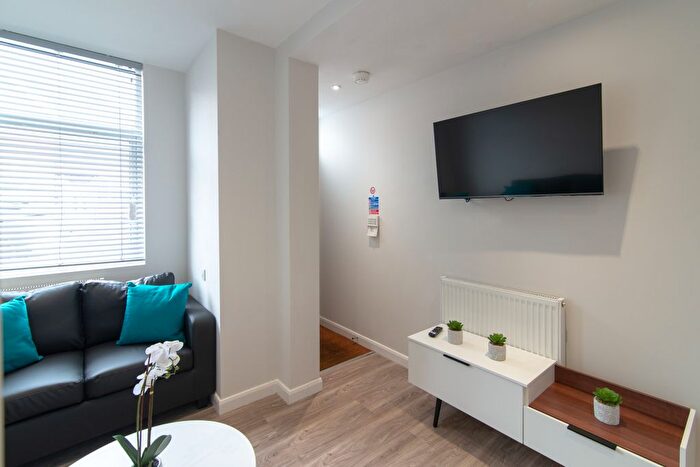 4 Bedroom Terraced House To Rent In Cauldon Road, Stoke, ST4