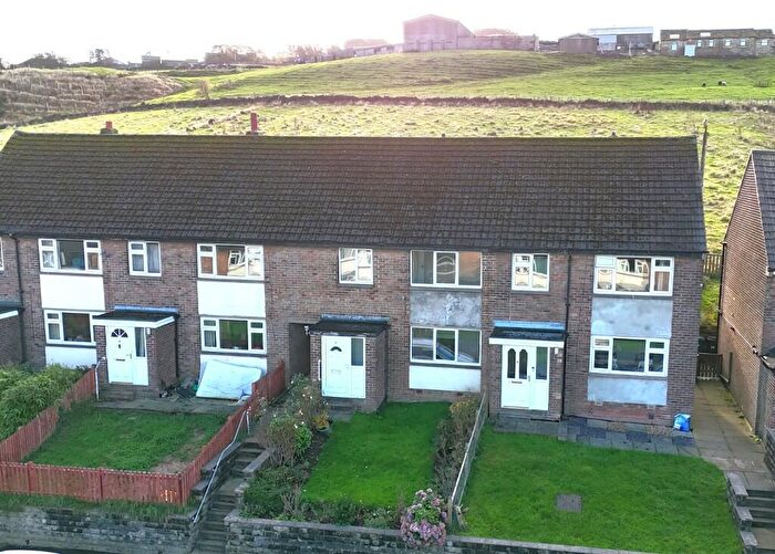 3 Bedroom Terraced House To Rent In Tudor Street, HD7