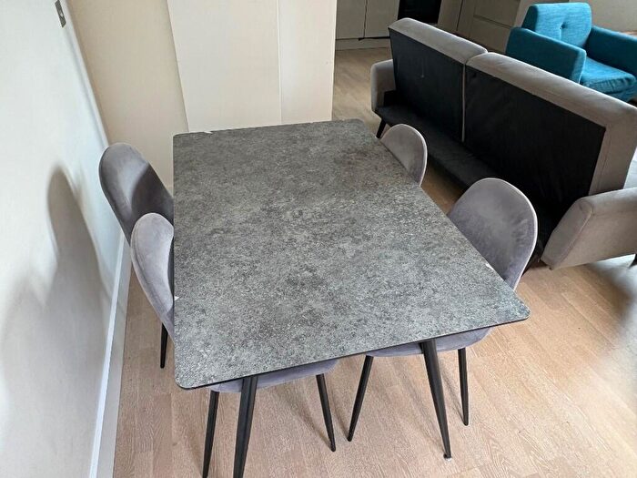 3 Bedroom Flat To Rent In St Mary's Road London, N8