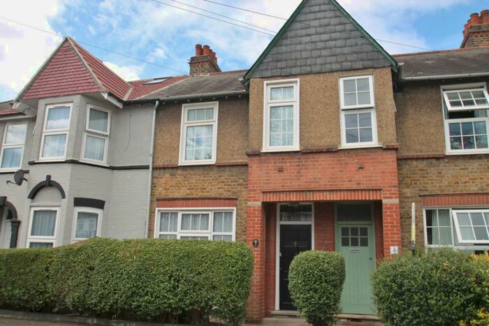 3 Bedroom Terraced House To Rent In Walthamstow, E17