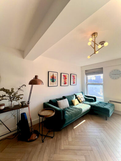 2 Bedroom Flat To Rent In Oakview Apartments, N17