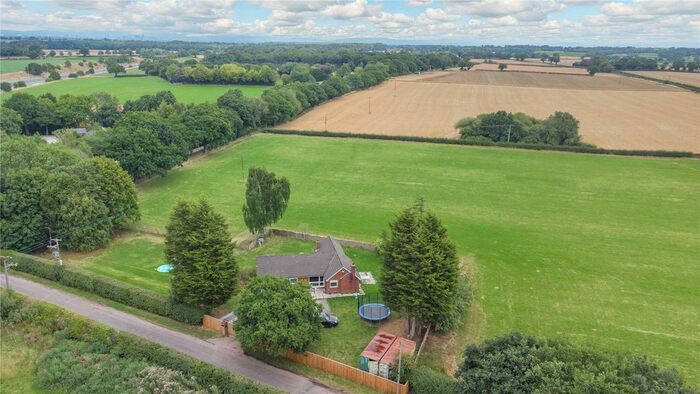 2 Bedroom Bungalow For Sale In High Legh, Knutsford, Cheshire, WA16