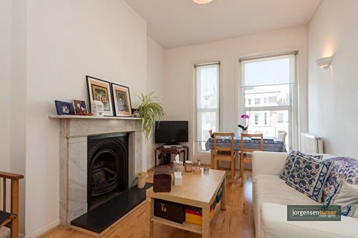 2 Bedroom Flat To Rent In Brondesbury Villas, London, NW6