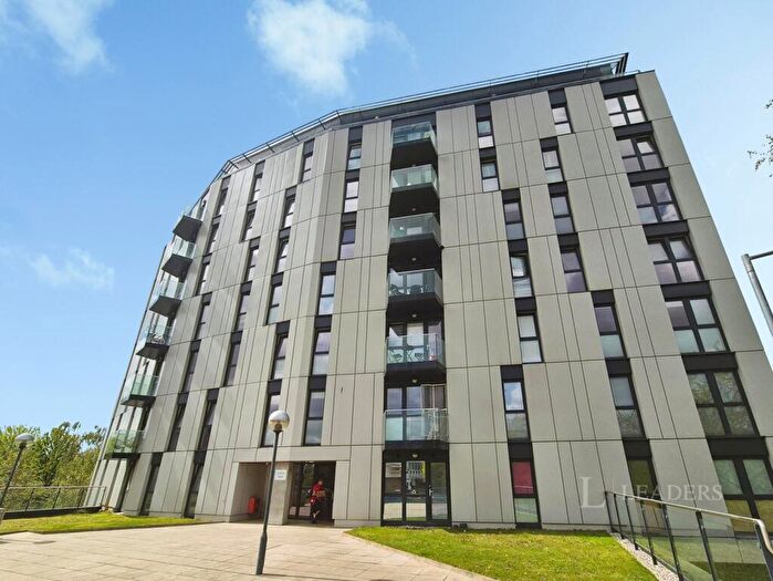 2 Bedroom Flat To Rent In Shire Gate, Chelmsford, Essex, CM2