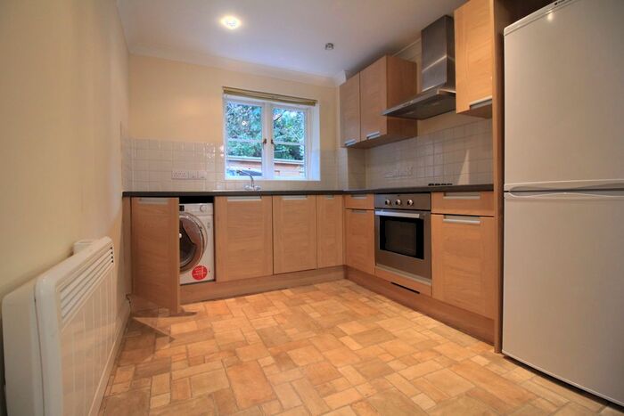 2 Bedroom Flat To Rent In Yarmouth Road, Norwich, NR7