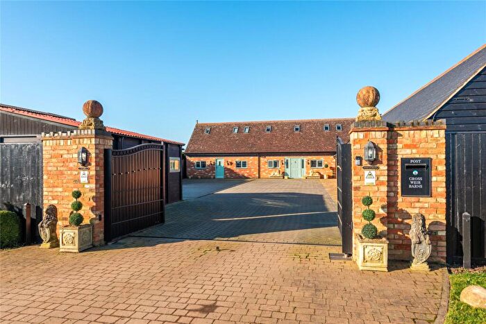 4 Bedroom Barn Conversion To Rent In Chapel Lane, Souldrop, Bedford, Bedfordshire, MK44