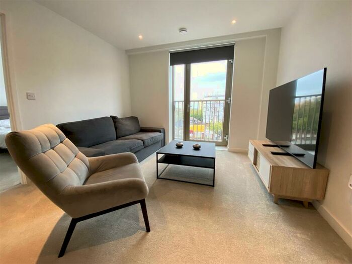 2 Bedroom Apartment To Rent In Local Crescent, Hulme Street, Salford, M5