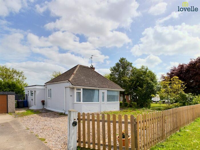 3 Bedroom Bungalow For Sale In Saxilby Road, Sturton By Stow, Lincoln, Lincolnshire, LN1