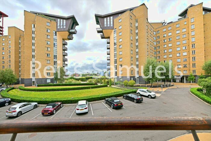 3 Bedroom Flat To Rent In Franklin Building, Millennium Harbour, Canary Wharf, London, E14