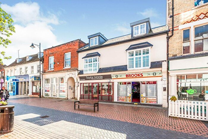 1 Bedroom Apartment To Rent In London Street, Basingstoke, RG21