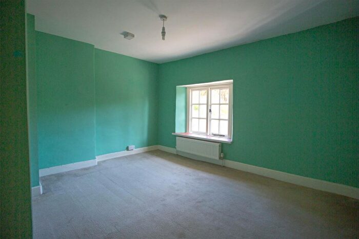 1 Bedroom Property To Rent In South Street, Hinton St. George, TA17
