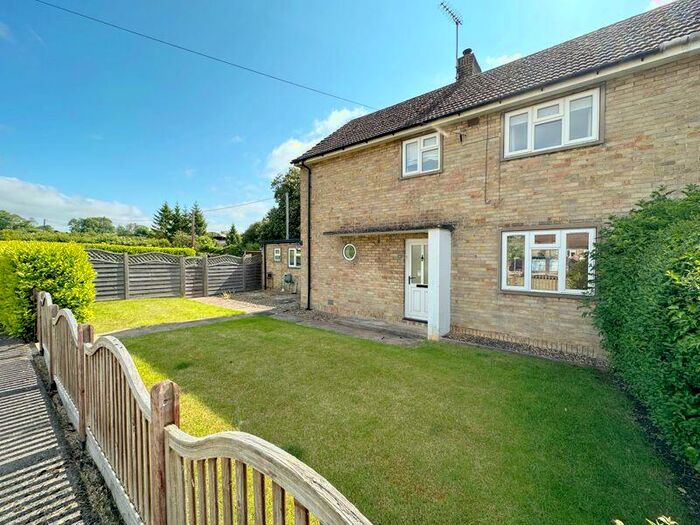 3 Bedroom Semi-Detached House To Rent In New Estate, Little Bytham, NG33