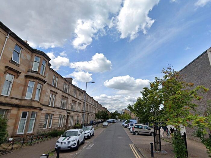 2 Bedroom Flat To Rent In McCulloch Street, Pollokshields, Glasgow, G41