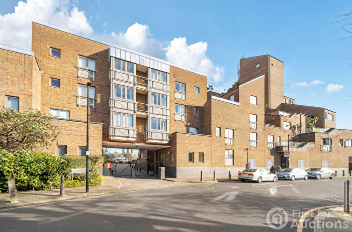 1 Bedroom Apartment For Sale In Cumberland Mills Square, London, E14