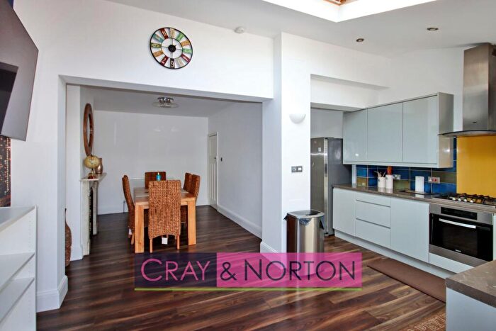 3 Bedroom Terraced House For Sale In The Glade, Shirley, CR0