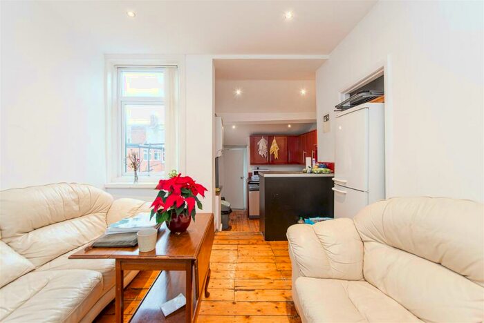 5 Bedroom Maisonette To Rent In King John Terrace, Heaton, Newcastle Upon Tyne, NE6