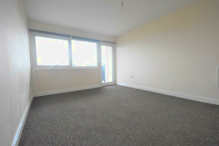 3 Bedroom Flat To Rent In Apt Crete TowerJason StreetLiverpool, L5