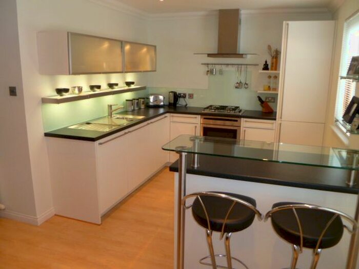 2 Bedroom Flat To Rent In Victoria Court, Inverurie, Aberdeenshire AB51