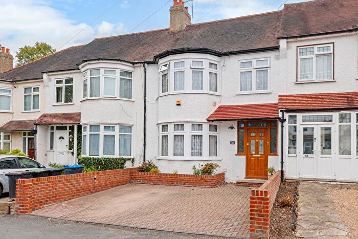 3 Bedroom Terraced House For Sale In Elgin Road, Croydon, CR0
