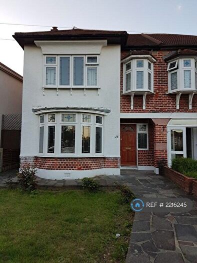 3 Bedroom Semi-Detached House To Rent In Aragon Drive, Ilford, IG6
