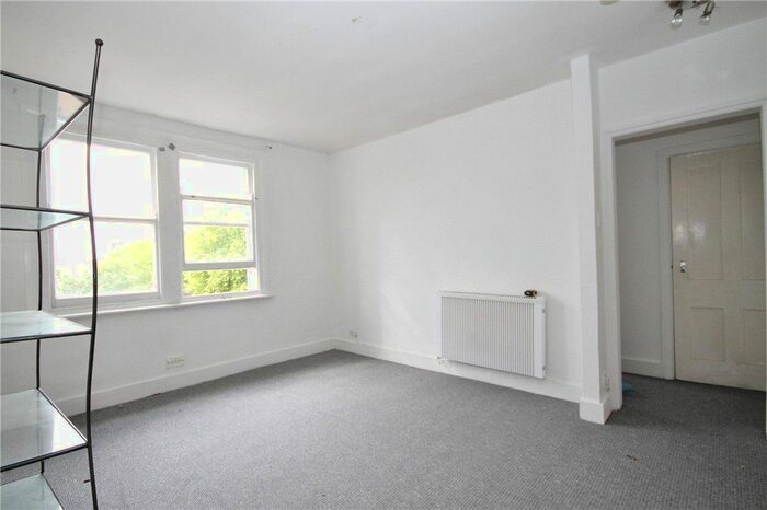 2 Bedroom Flat To Rent In Brixton Hill, Brixton, SW2