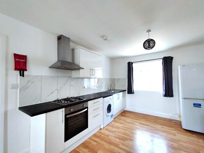 1 Bedroom Flat To Rent In Town Centre, Hatfield, AL10