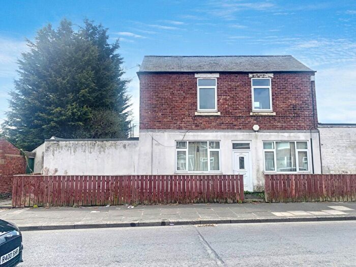 1 Bedroom Flat To Rent In Milburn Road, Ashington, Northumberland, NE63