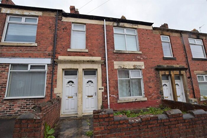 2 Bedroom Flat To Rent In Park Road, South Moor, Stanley, DH9