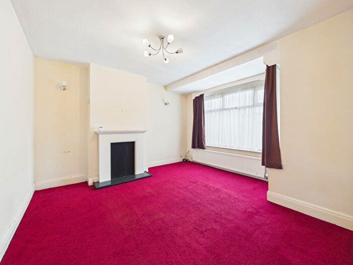 3 Bedroom Semi-Detached House For Sale In Rochdale Road, Blackley, Manchester, M9