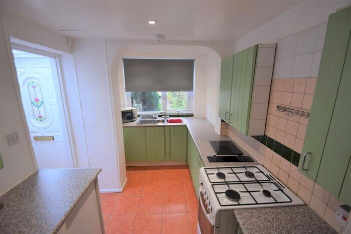 3 Bedroom Maisonette To Rent In Halfway Street, Sidcup, DA15