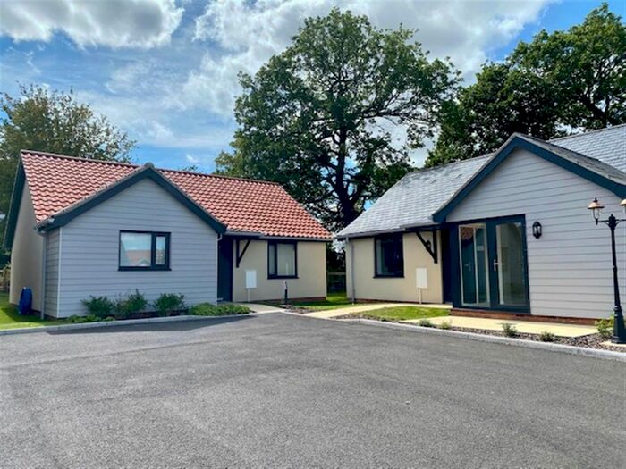 2 Bedroom Detached Bungalow For Sale In Ashtree Close, Reepham, Norwich, NR10